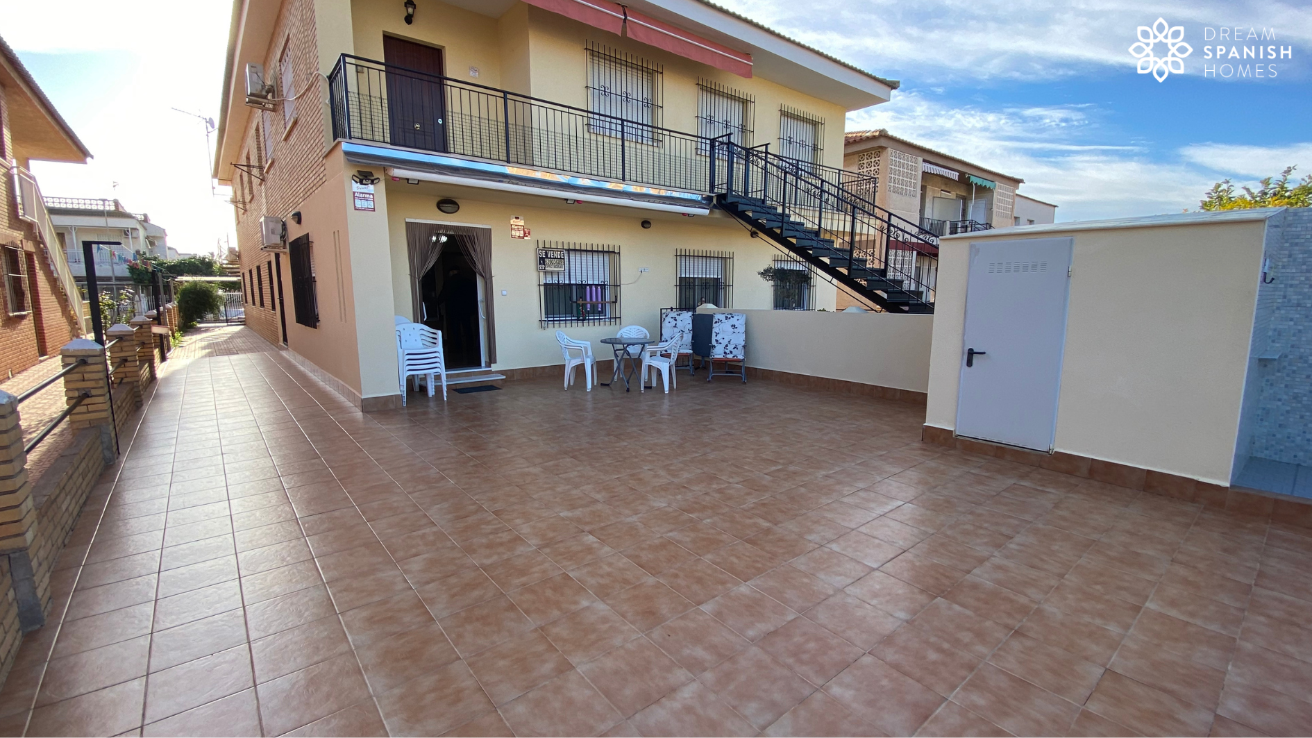 Los Alcazares - 3 Bed Ground Floor Apartment 150mtr from the beach (C) 12